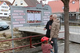 Einweihung der Festjahrestafel
